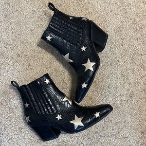 Black star booties